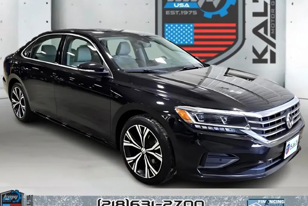 2020 Volkswagen Passat SEL photo 1