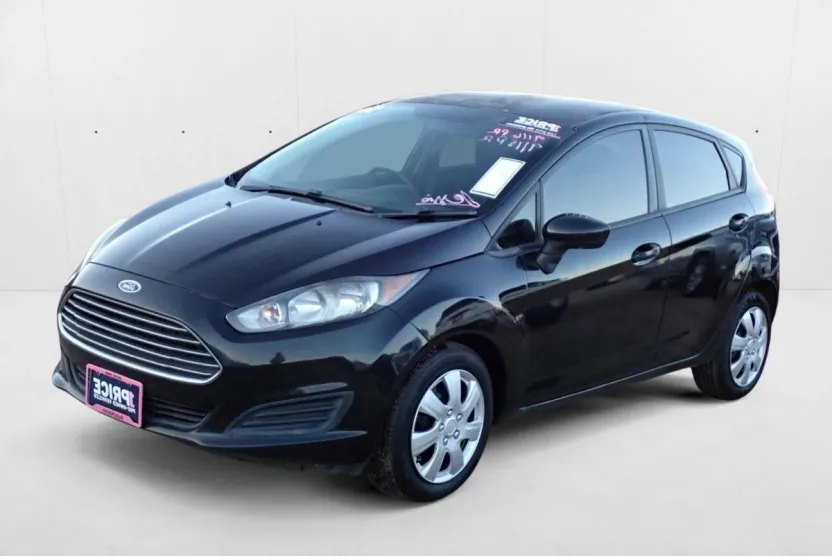 2014 Ford Fiesta S photo 1