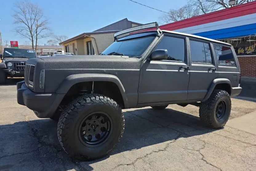 2001 Jeep Cherokee Sport photo 1
