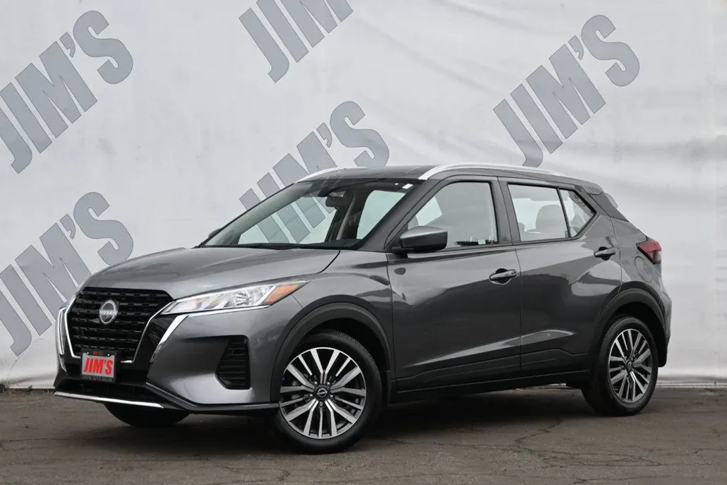 2023 Nissan Kicks SV photo 1