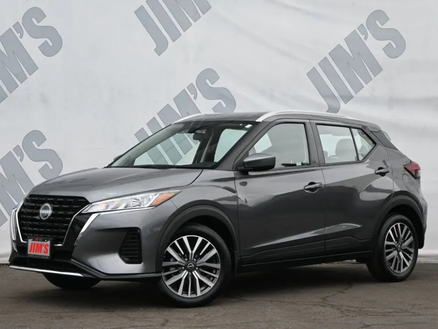 2023 Nissan Kicks SV photo 1