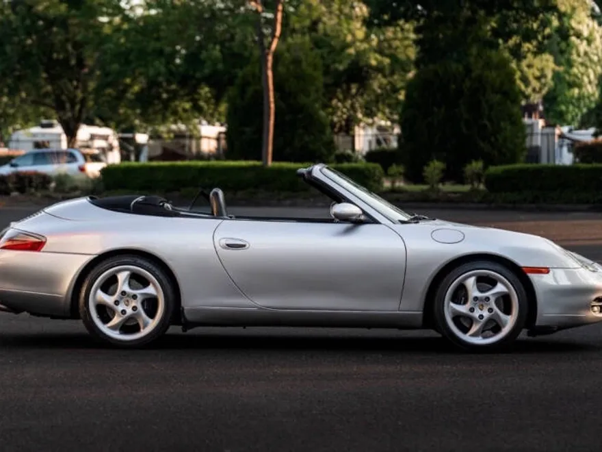 2001 Porsche 911 Cabriolet photo 1