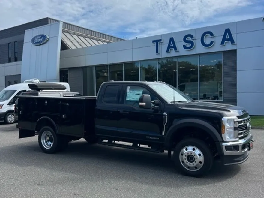 2025 Ford F-450 XLT photo 1