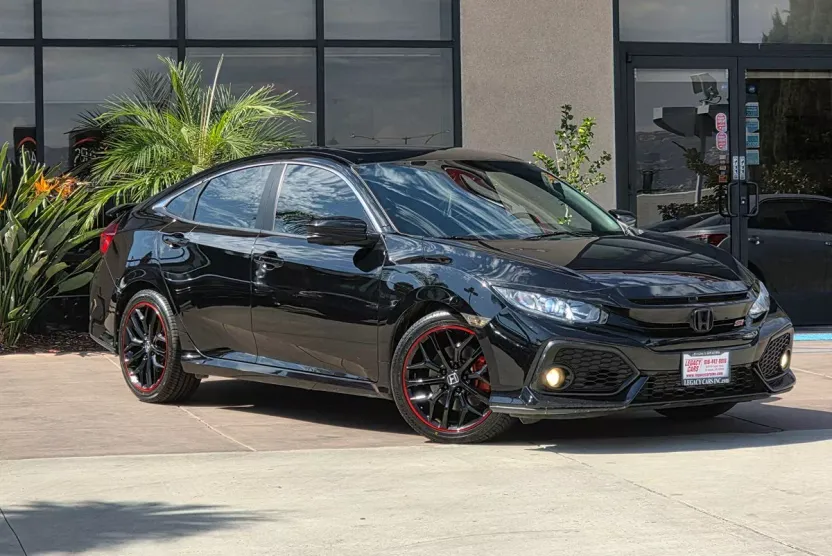 2019 Honda Civic Si photo 1