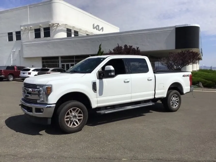 2019 Ford F-250 Lariat photo 1