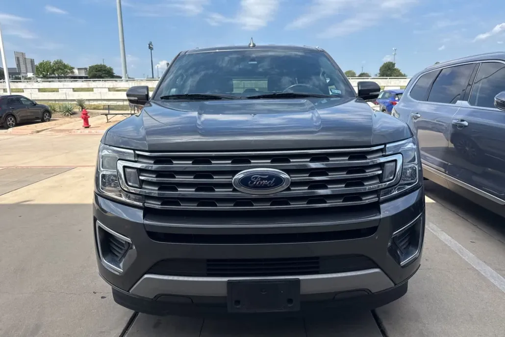 2019 Ford Expedition Limited photo 1