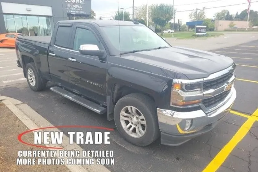 2016 Chevrolet Silverado 1500 LT photo 1