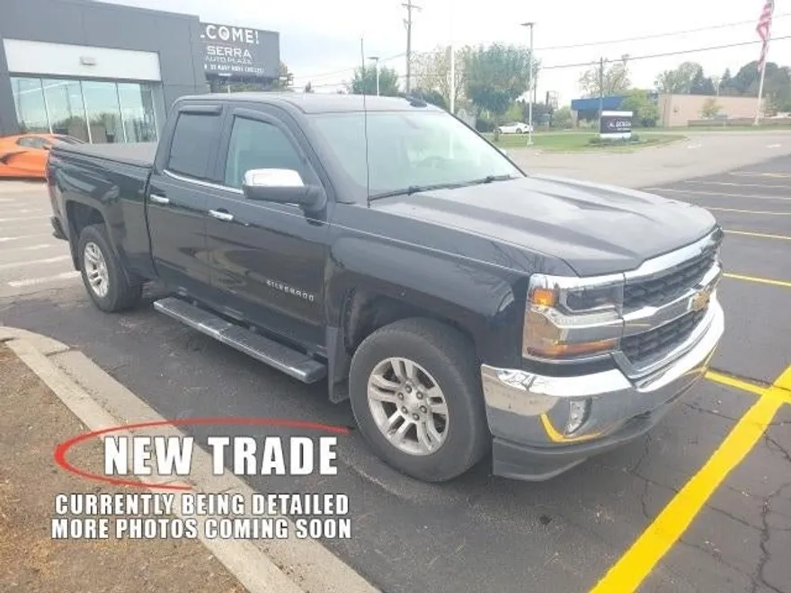 2016 Chevrolet Silverado 1500 LT photo 1