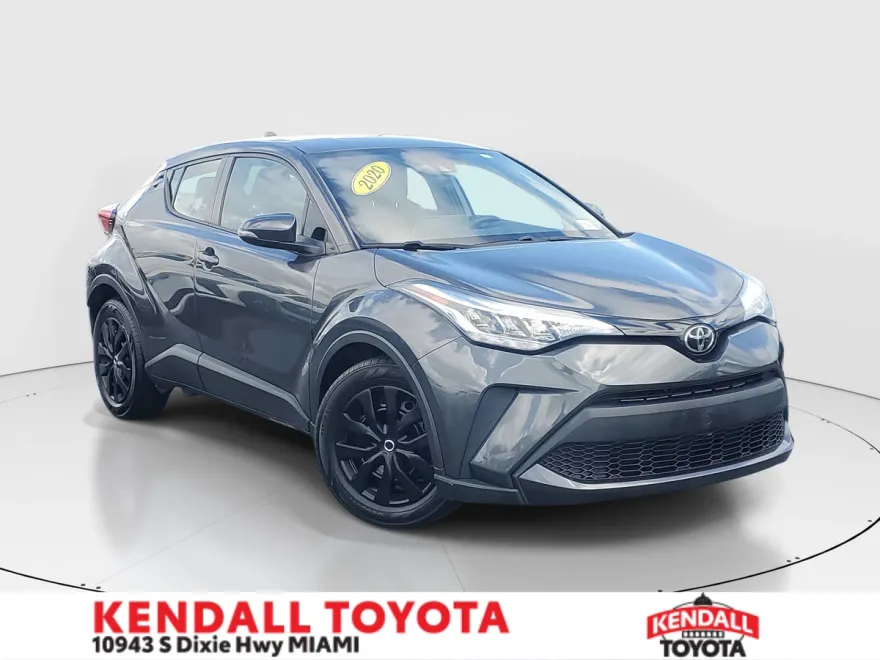 2020 Toyota C-HR LE photo 1
