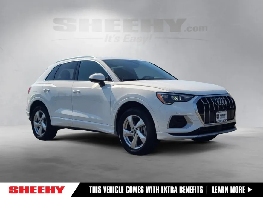2022 Audi Q3 Premium photo 1