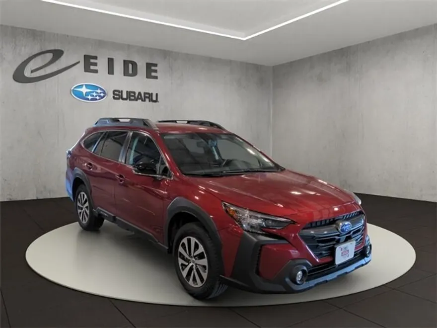 2023 Subaru Outback Premium photo 1