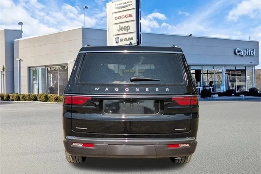 2022 Jeep Wagoneer Series II photo 1