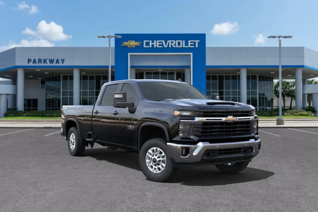 2025 Chevrolet Silverado 2500HD LT photo 1
