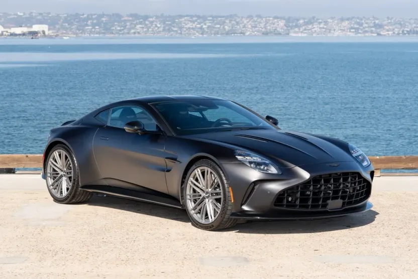 2026 Aston Martin Vantage AM6 photo 1