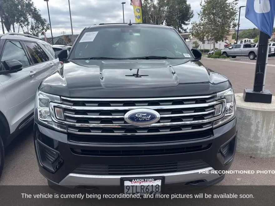 2021 Ford Expedition MAX XLT photo 1
