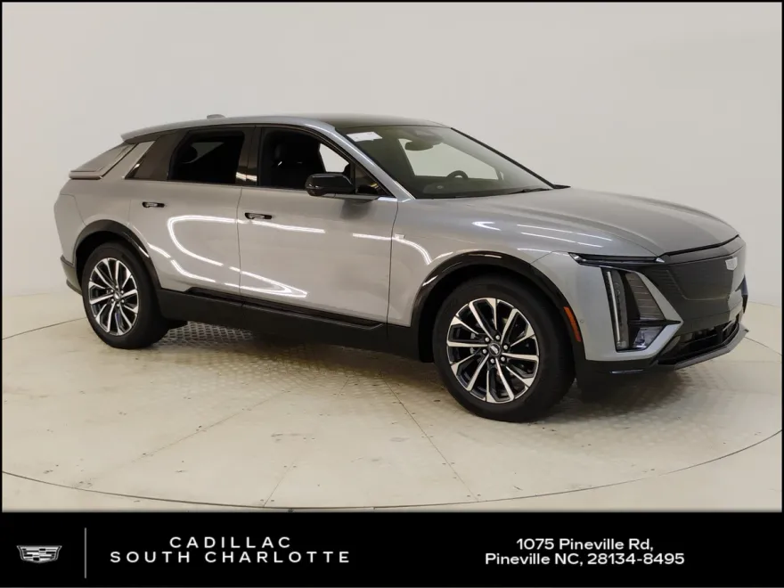 2025 Cadillac Lyriq Sport photo 1