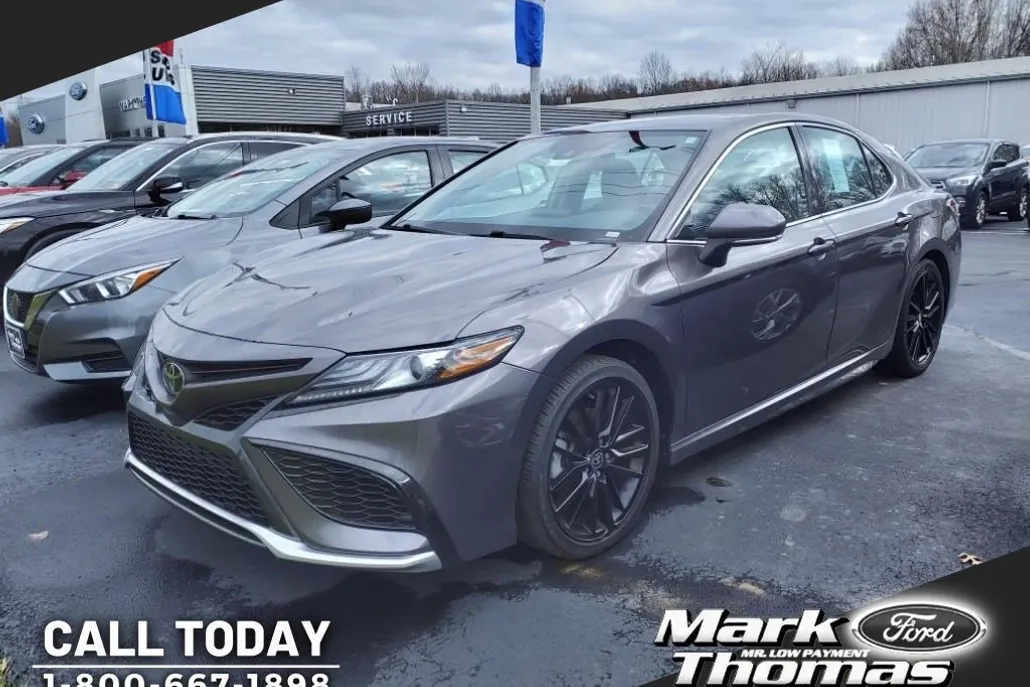 2022 Toyota Camry XSE photo 1