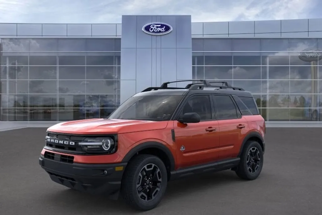 2024 Ford Bronco Sport Outer Banks photo 1
