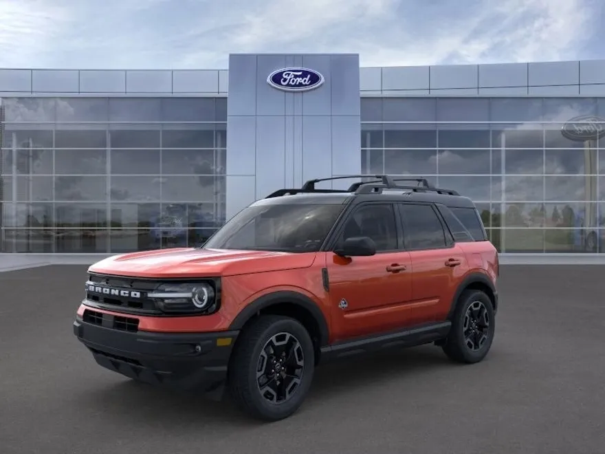 2024 Ford Bronco Sport Outer Banks photo 1