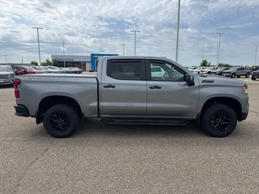 2024 Chevrolet Silverado 1500 LT Trail Boss photo 1