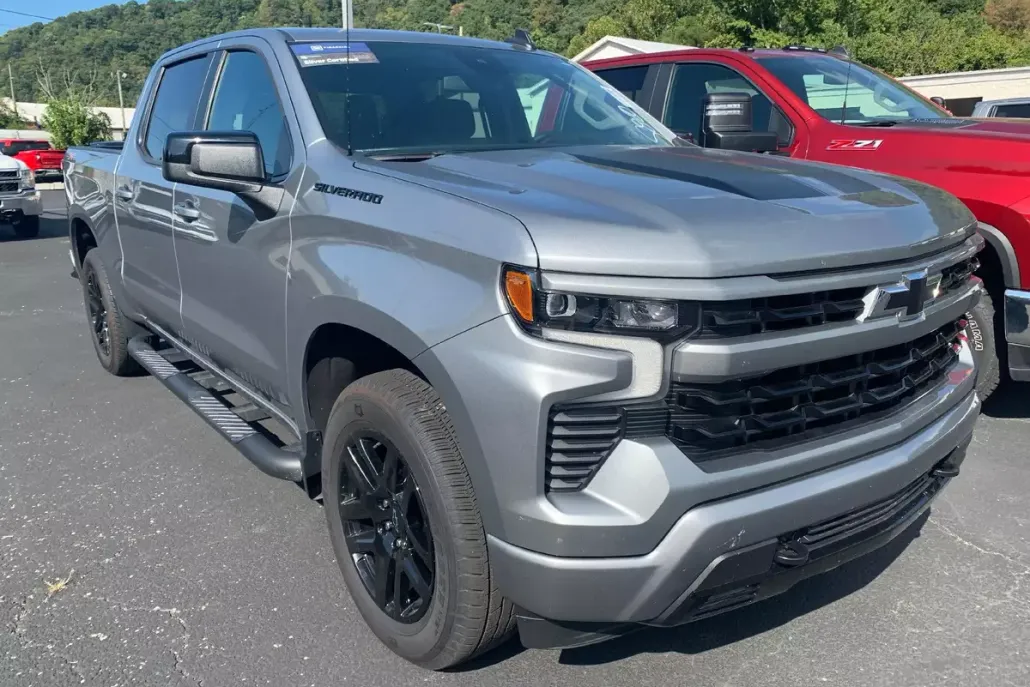 2023 Chevrolet Silverado 1500 RST photo 1