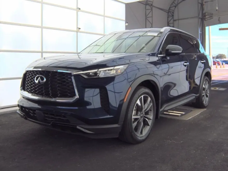 2023 Infiniti QX60 Luxe photo 1
