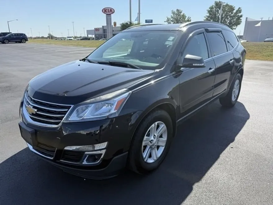 2014 Chevrolet Traverse 2LT photo 1
