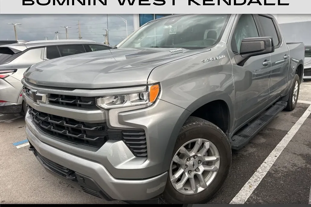 2023 Chevrolet Silverado 1500 RST photo 1