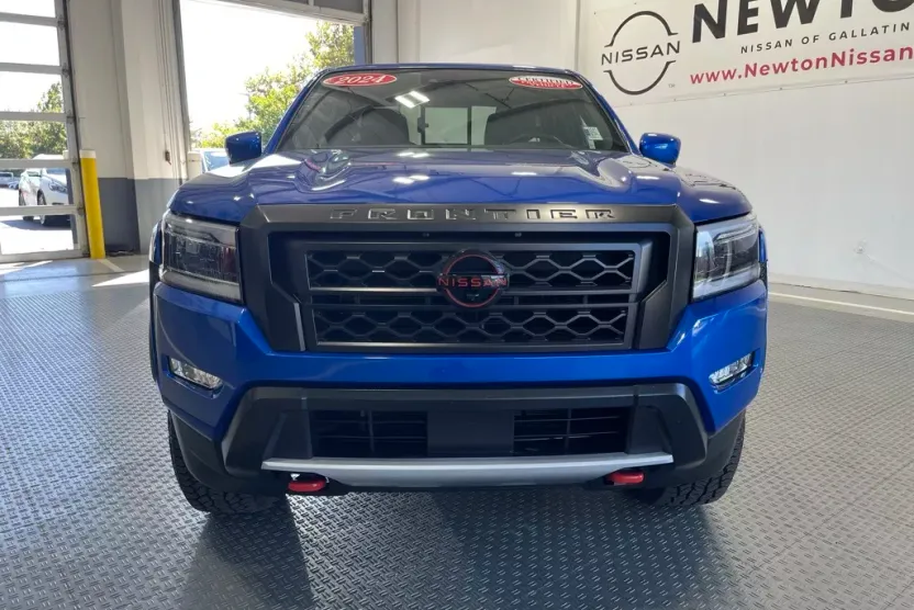 2024 Nissan Frontier PRO-X photo 1