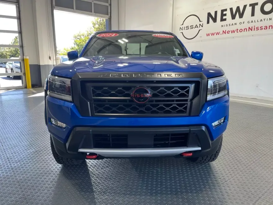 2024 Nissan Frontier PRO-X photo 1