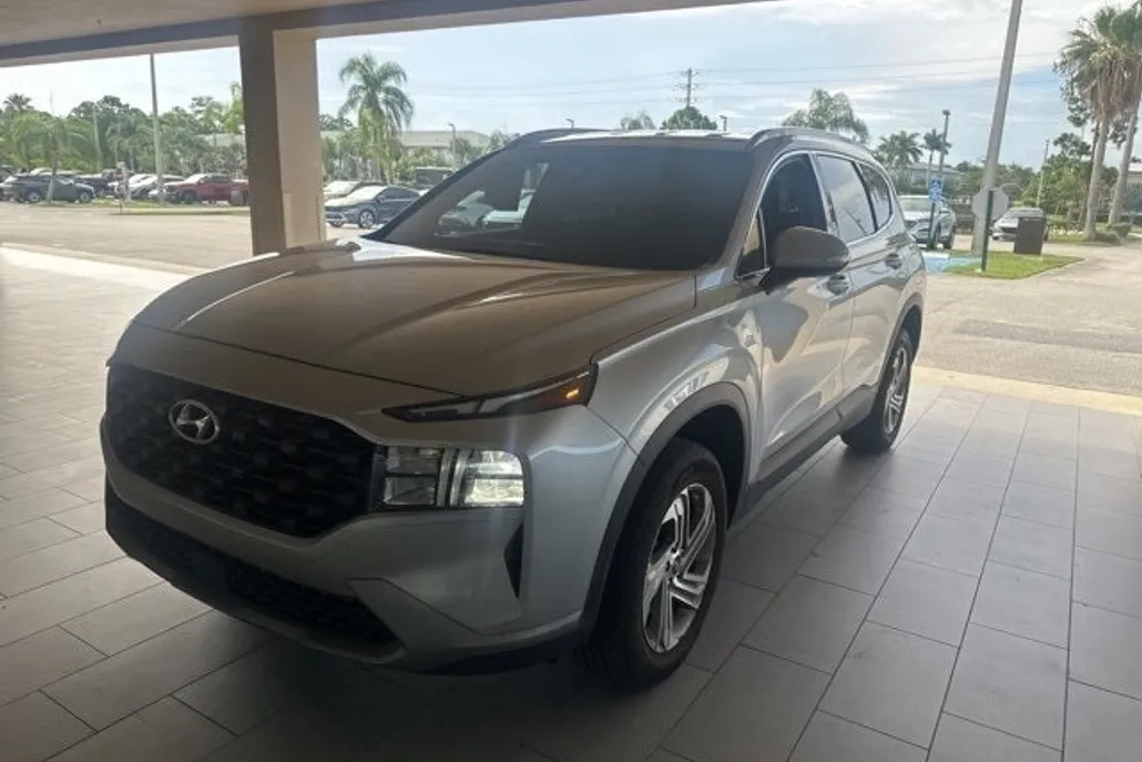 2023 Hyundai Santa Fe SEL photo 1