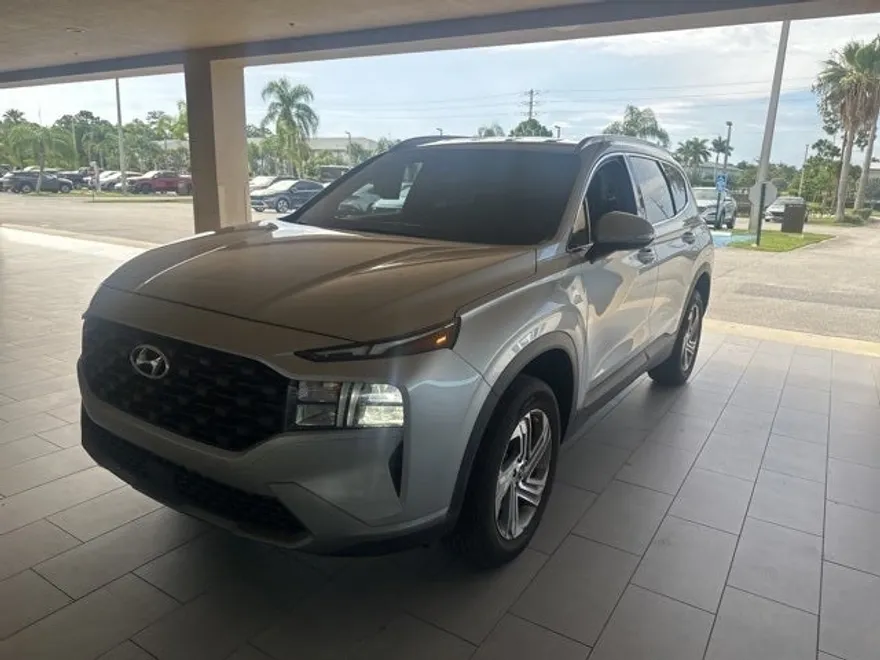 2023 Hyundai Santa Fe SEL photo 1