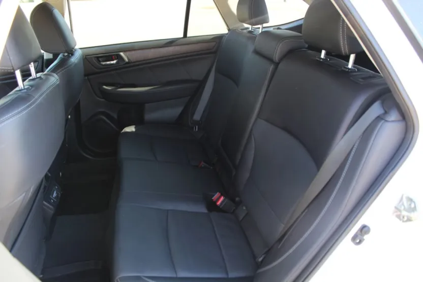 2018 Subaru Outback 3.6R Limited photo 1