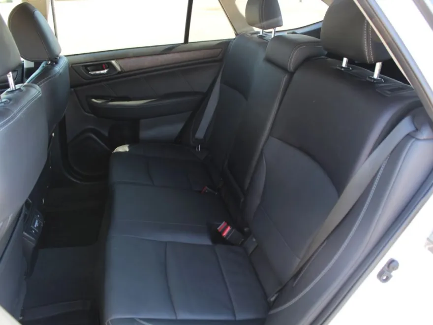 2018 Subaru Outback 3.6R Limited photo 1