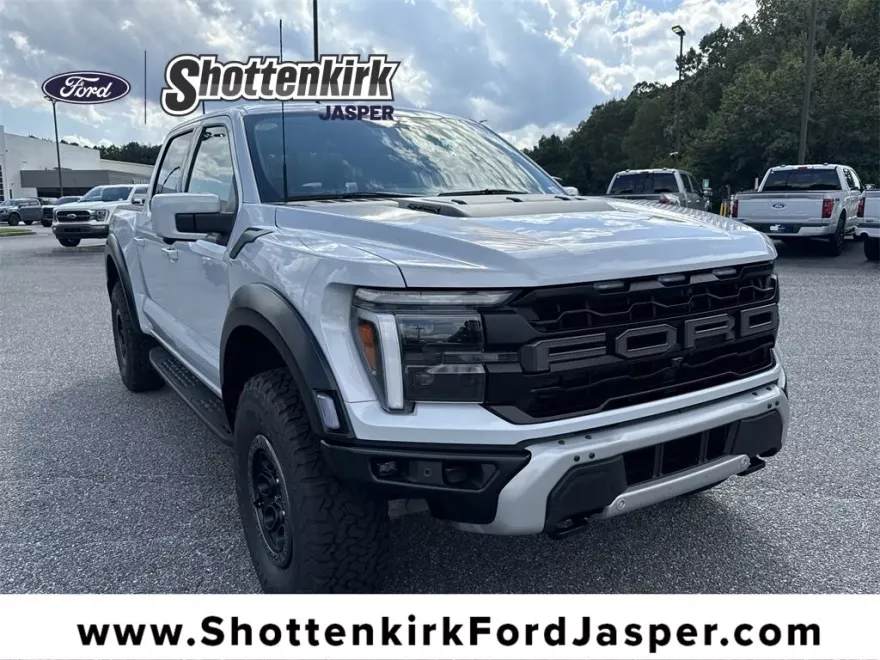 2025 Ford F-150 Raptor photo 1