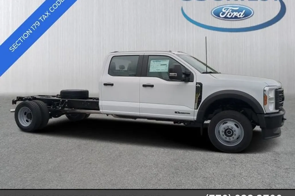 2025 Ford F-550 photo 1
