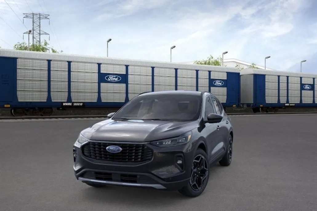 2026 Ford Escape Hybrid Platinum photo 1