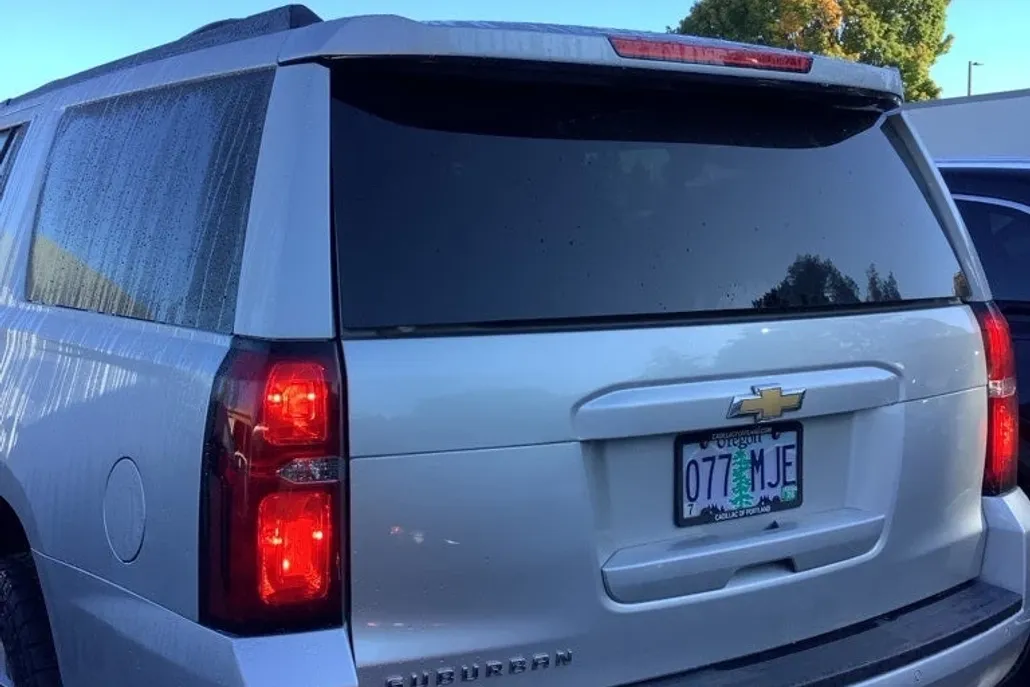 2019 Chevrolet Suburban LT photo 1