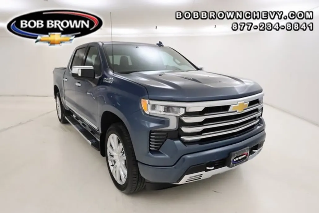 2024 Chevrolet Silverado 1500 High Country photo 1