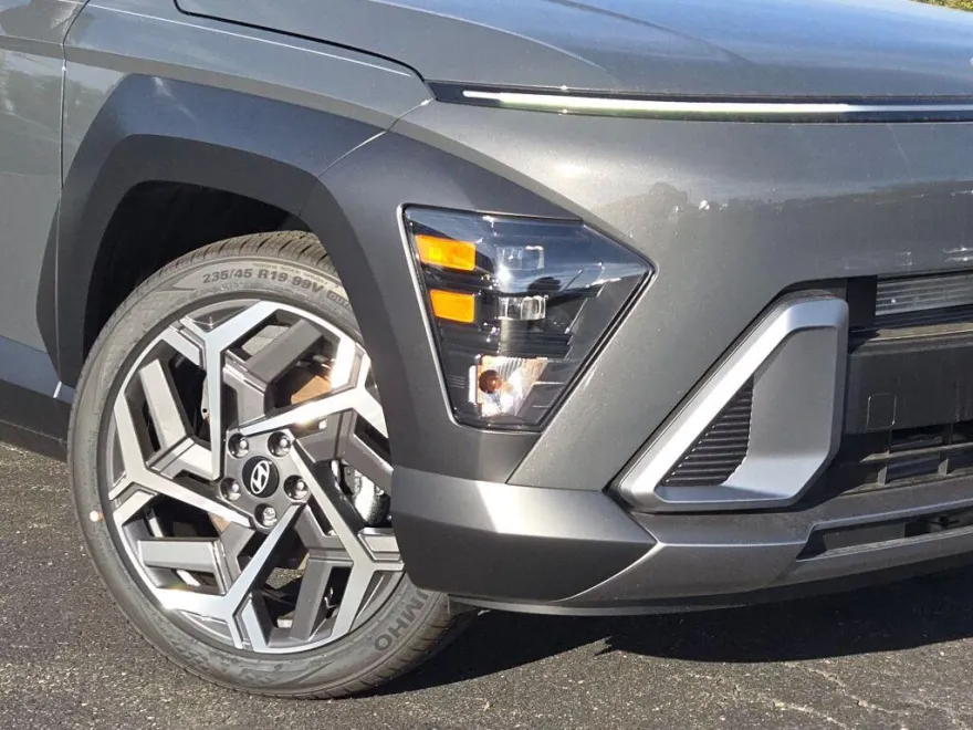 2026 Hyundai Kona SEL photo 1