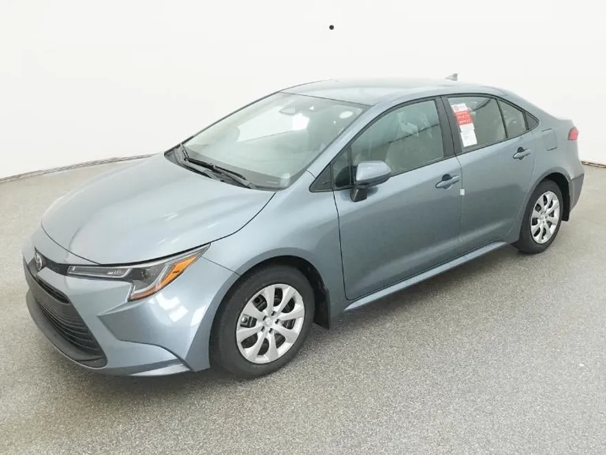 2026 Toyota Corolla LE photo 1
