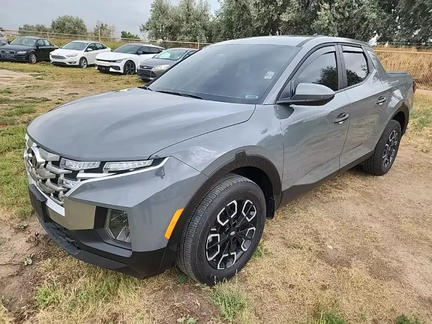 2024 Hyundai Santa Cruz SE photo 1
