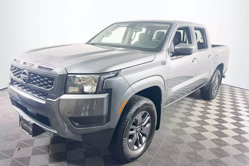 2025 Nissan Frontier Crew Cab SV photo 1