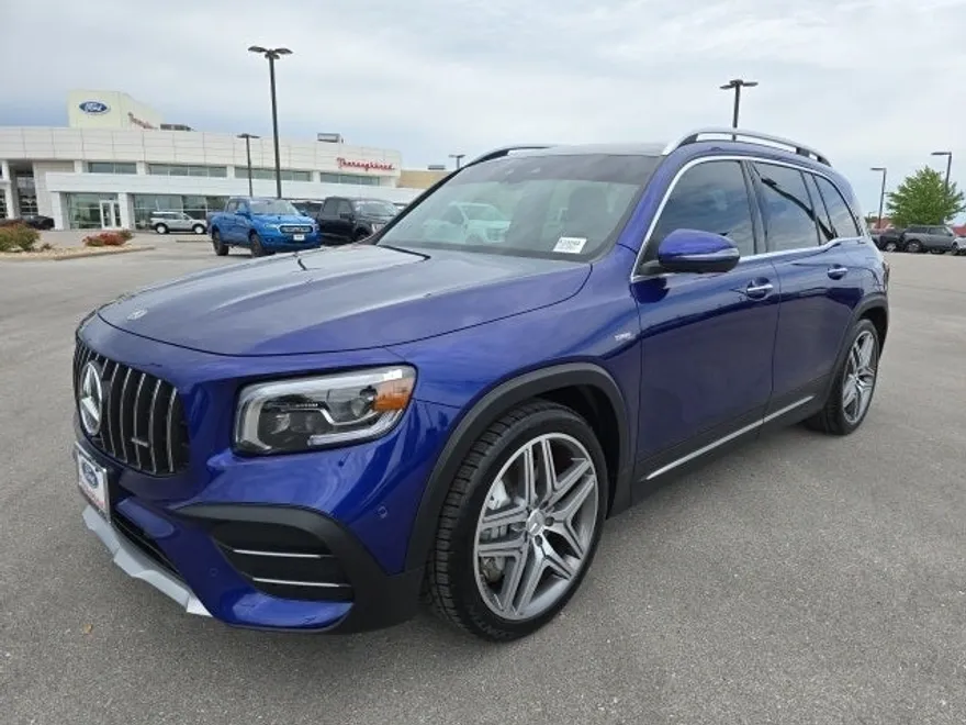 2023 Mercedes Benz GLB 35 AMG 4MATIC photo 1
