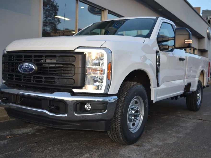 2025 Ford F-250 XL photo 1