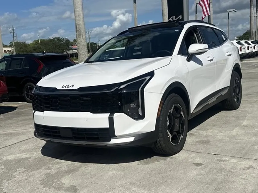 2026 Kia Sportage EX photo 1