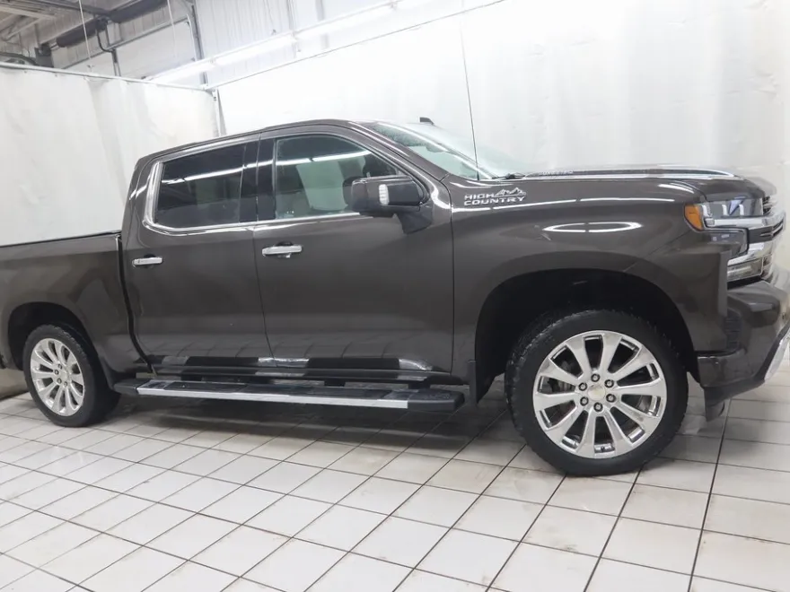 2021 Chevrolet Silverado 1500 High Country photo 1