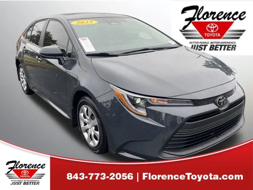 2025 Toyota Corolla LE photo 1