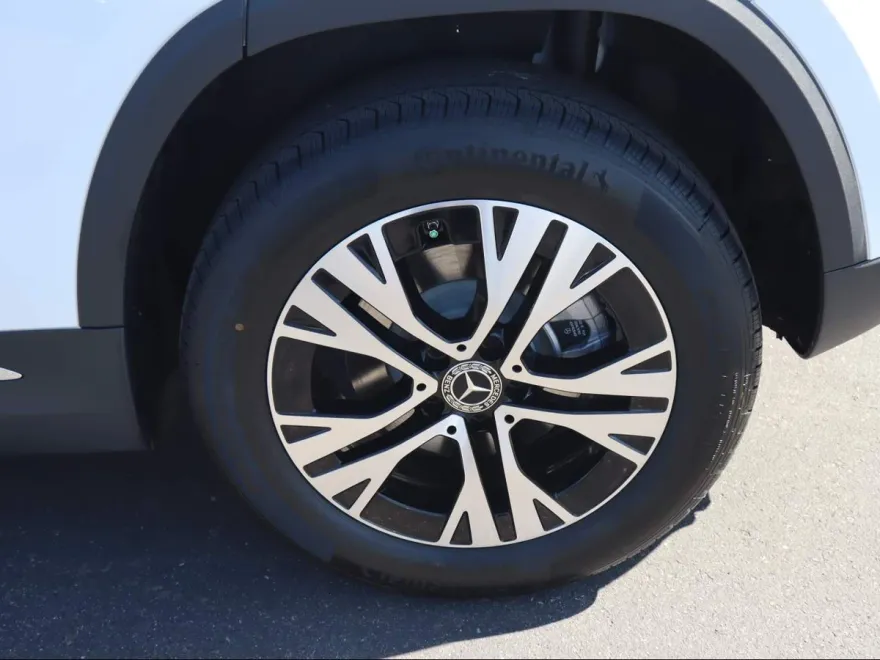 2025 Mercedes Benz GLA 250 photo 1