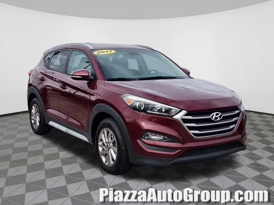 2017 Hyundai Tucson SE Plus photo 1